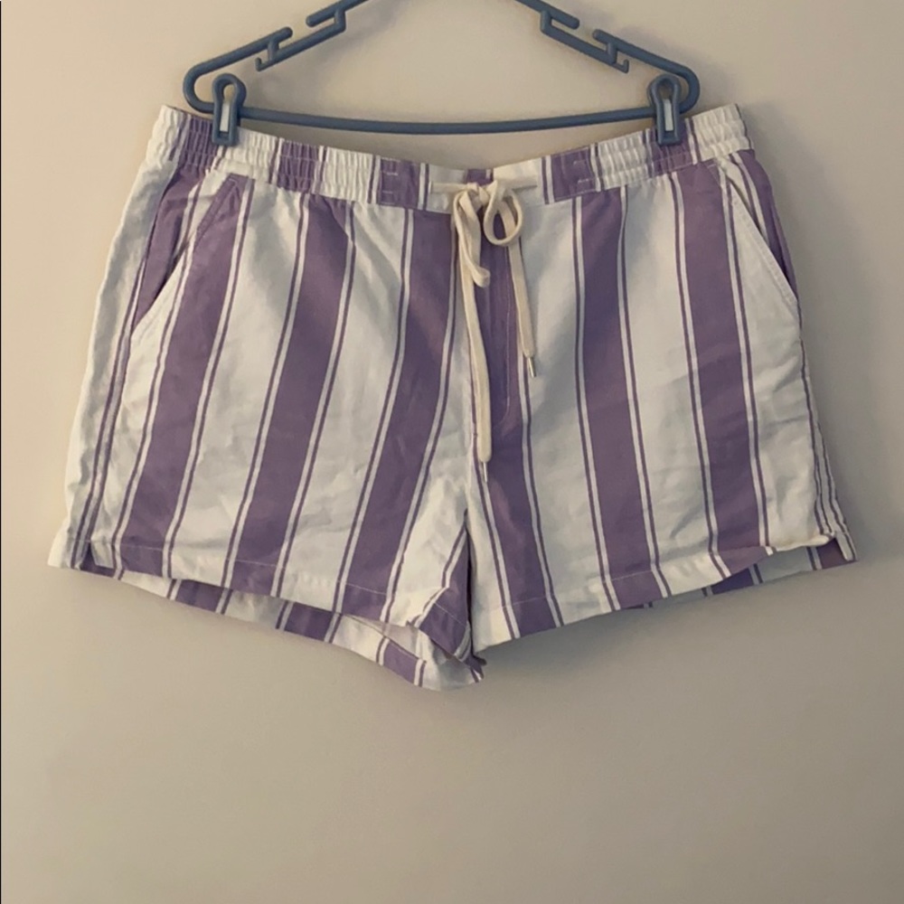 American eagle stripped shorts